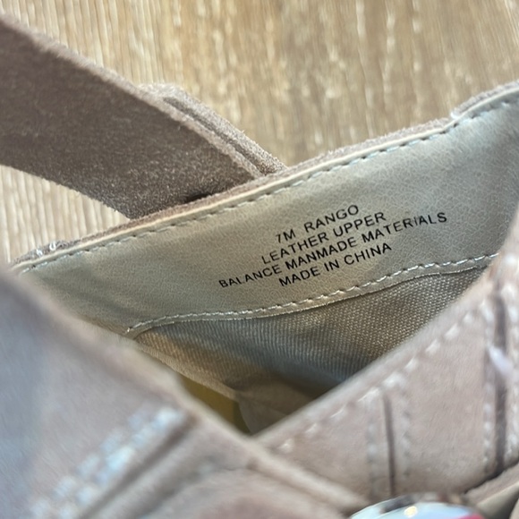 Dolce Vita Suede Mules, Size 7 - never worn - Picture 6 of 7